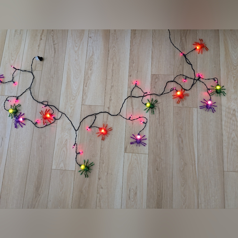 Colorful Spider String Lights for Halloween Decor, 6 Ft